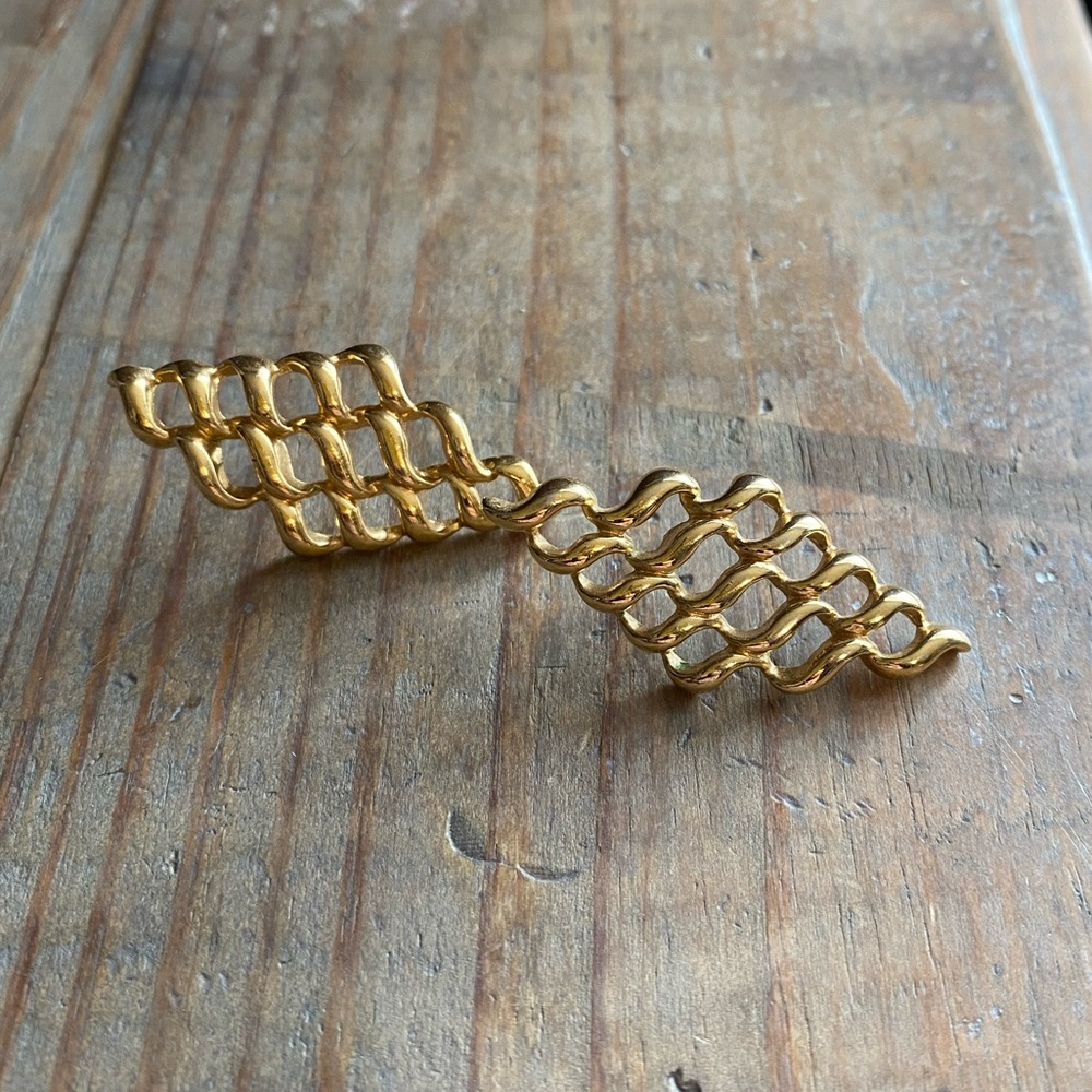 Vintage goldtone metal pierced earrings
